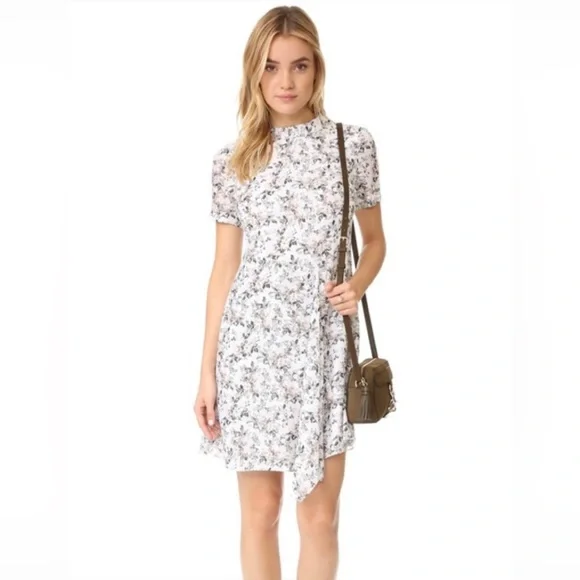 Club Monaco Short Sleeve Clardina Dress - Size 4 - Picture 9 of 9